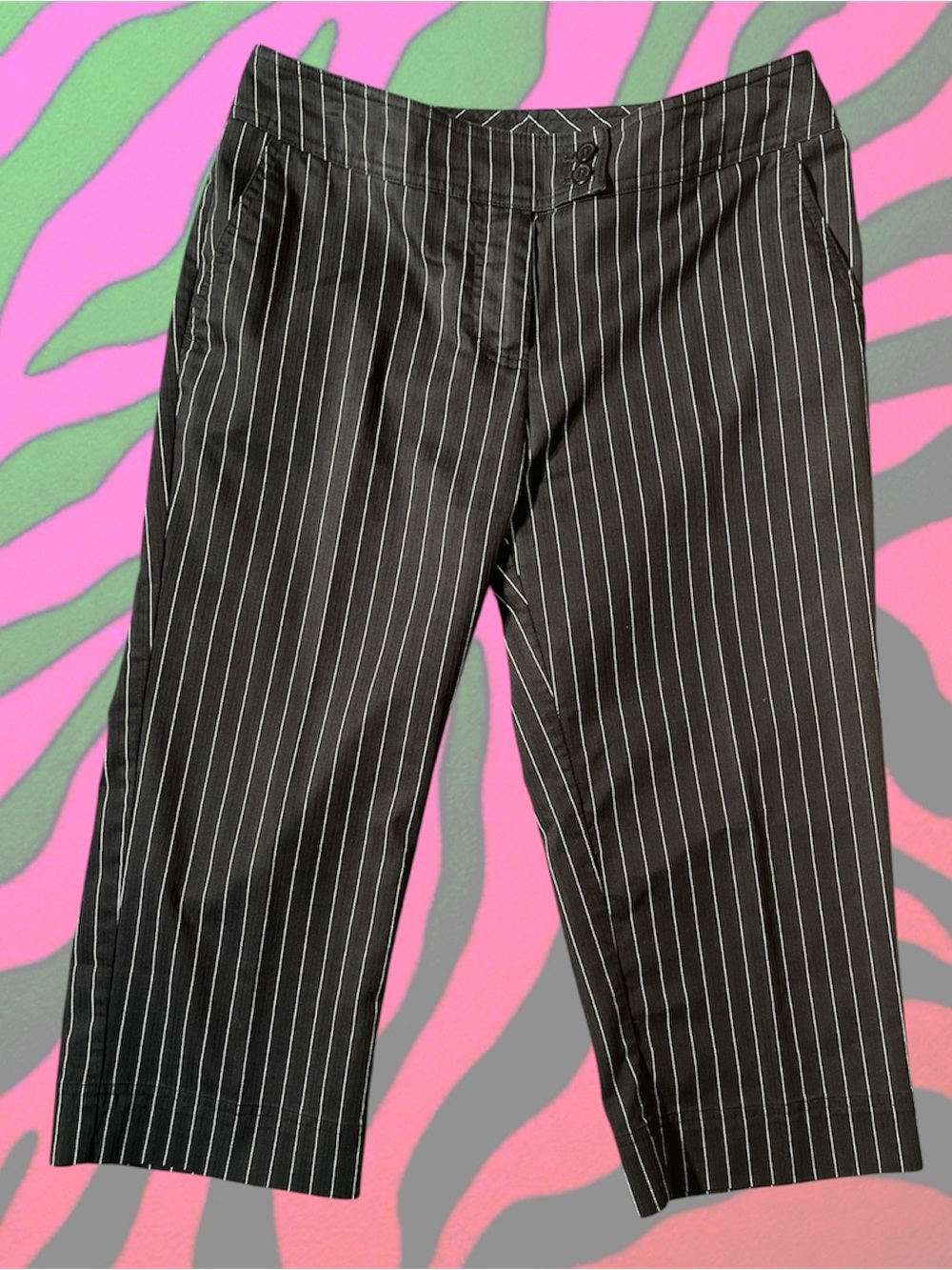 Y2K black pinstripe capris